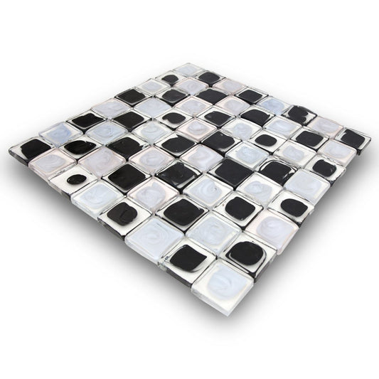 Jean-Claude Novaro- Black and White Hand Blown Glass Chess Set