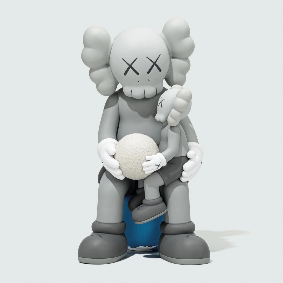 Kaws- Vinyl Figure "Holiday Thailand- Grey"