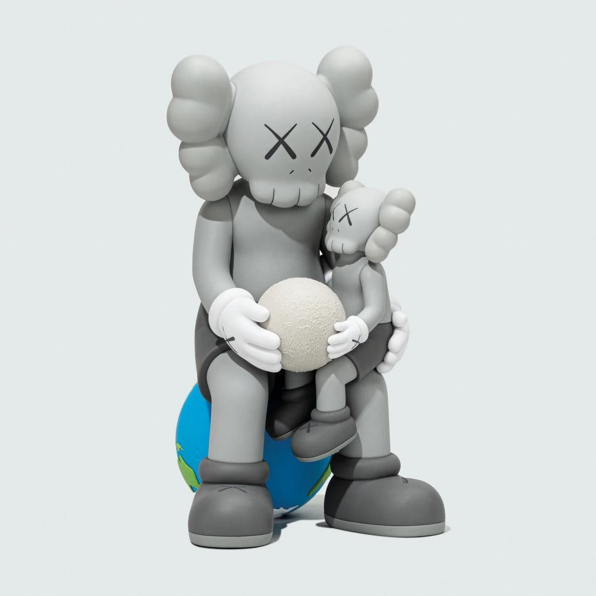 Kaws- Vinyl Figure "Holiday Thailand- Grey"